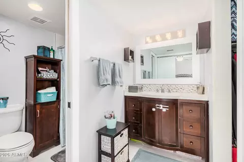 Bath - 815 E Grovers Ave #25, Phoenix, AZ 85022 photo 2 of 4