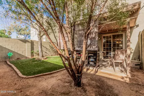 Exterior - 815 E Grovers Ave #25, Phoenix, AZ 85022 photo 2 of 11