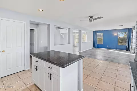 104 E Milada Dr, Phoenix, AZ 85042 photo 7