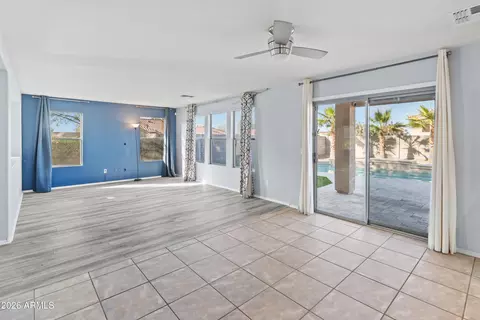 104 E Milada Dr, Phoenix, AZ 85042 photo 6
