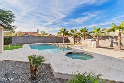 104 E Milada Dr, Phoenix, AZ 85042 photo 31