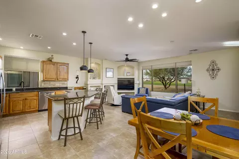 2663 S Springwood Blvd #332, Mesa, AZ 85209