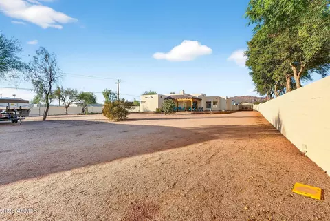 Exterior - 1557 W Greasewood St, Apache Junction, AZ 85120 photo 9 of 19