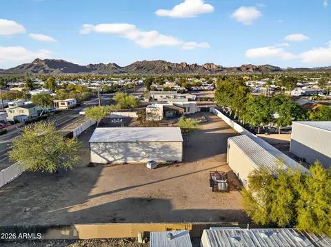 View/Area - 1557 W Greasewood St, Apache Junction, AZ 85120 photo 3 of 5