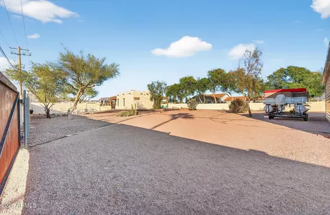 Exterior - 1557 W Greasewood St, Apache Junction, AZ 85120 photo 10 of 19