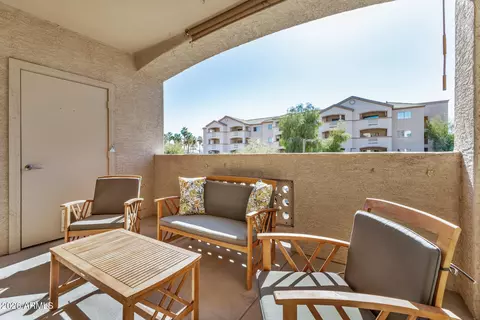 Exterior - 920 E Devonshire Ave #2027, Phoenix, AZ 85014 photo 4 of 9