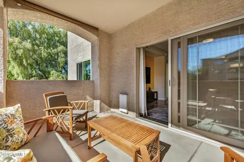 Exterior - 920 E Devonshire Ave #2027, Phoenix, AZ 85014 photo 3 of 9