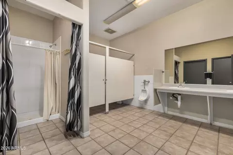 Bath - 920 E Devonshire Ave #2027, Phoenix, AZ 85014 photo 3 of 4