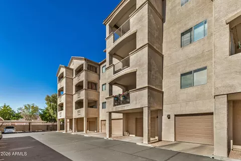 Exterior - 920 E Devonshire Ave #2027, Phoenix, AZ 85014 photo 2 of 9