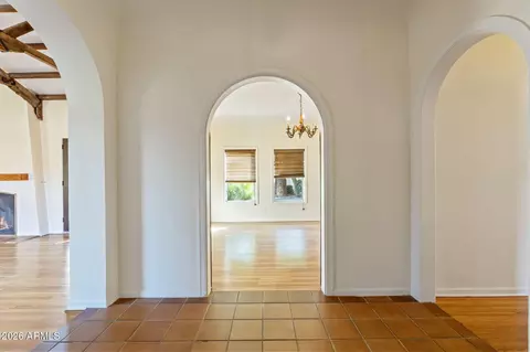 Entry Way - 125 E Coronado Rd, Phoenix, AZ 85004 photo 2 of 3