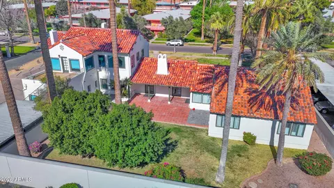 Exterior - 125 E Coronado Rd, Phoenix, AZ 85004 photo 8 of 9