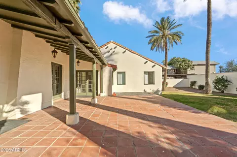 Exterior - 125 E Coronado Rd, Phoenix, AZ 85004 photo 3 of 9