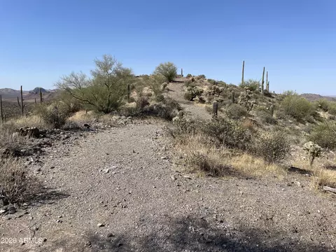 3246 N Silver Tip Trl #C, Queen Valley, AZ 85118