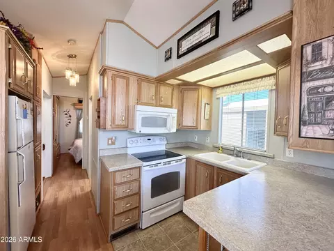 916 S Mineshaft Dr, Apache Junction, AZ 85119 photo 17