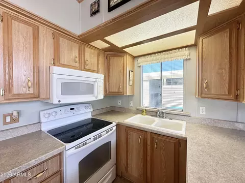 916 S Mineshaft Dr, Apache Junction, AZ 85119 photo 19