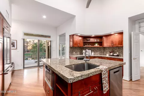 Kitchen - 3105 E Marshall Ave, Phoenix, AZ 85016 photo 4 of 5