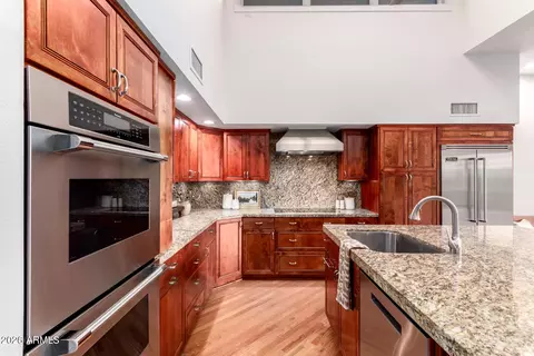 Kitchen - 3105 E Marshall Ave, Phoenix, AZ 85016 photo 3 of 5