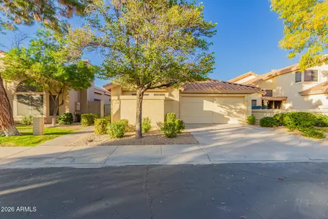 22 E Caroline Ln, Tempe, AZ 85284
