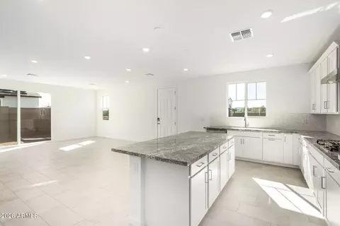2446 W Maximo Way, Phoenix, AZ 85085 photo 8