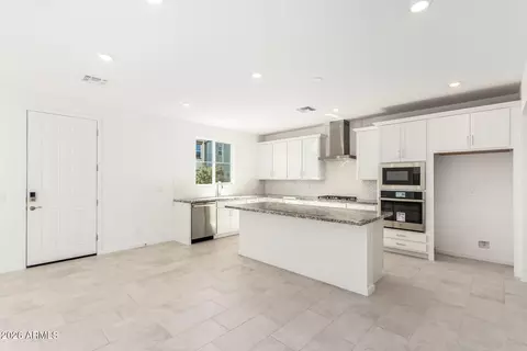 2446 W Maximo Way, Phoenix, AZ 85085 photo 7