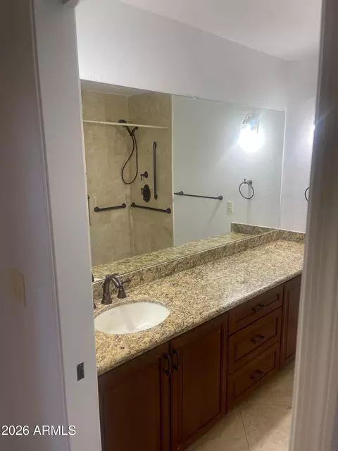 Bath - 1059 E Broadmor Dr, Tempe, AZ 85282 photo 1 of 3
