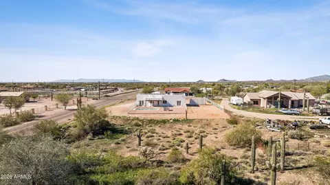 View/Area - 2082 E Tepee St, Apache Junction, AZ 85119 photo 5 of 10
