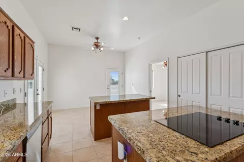 Kitchen - 2082 E Tepee St, Apache Junction, AZ 85119 photo 7 of 7