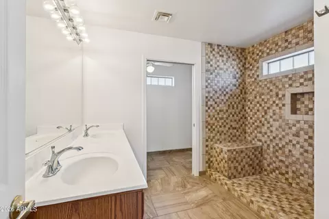 Bath - 2082 E Tepee St, Apache Junction, AZ 85119 photo 2 of 5