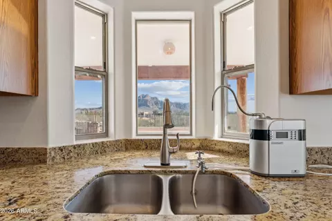 Kitchen - 2082 E Tepee St, Apache Junction, AZ 85119 photo 6 of 7