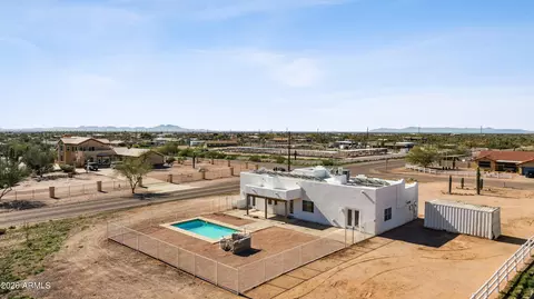 View/Area - 2082 E Tepee St, Apache Junction, AZ 85119 photo 8 of 10