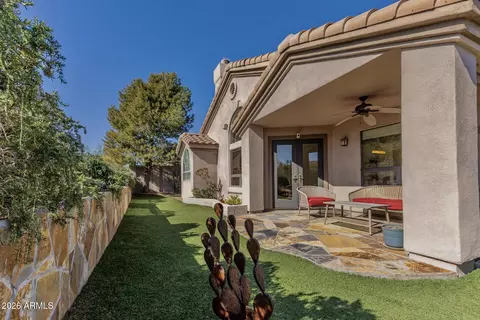 Exterior - 1647 E Waltann Ln, Phoenix, AZ 85022 photo 9 of 9