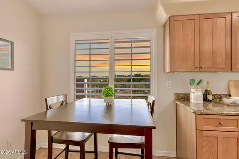 Dining - 1647 E Waltann Ln, Phoenix, AZ 85022 photo 3 of 3