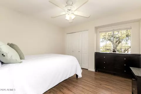 Bedroom - 1647 E Waltann Ln, Phoenix, AZ 85022 photo 4 of 4