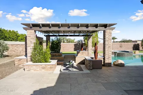 Exterior - 19686 W Mulberry Dr, Buckeye, AZ 85396 photo 12 of 20