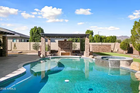 Exterior - 19686 W Mulberry Dr, Buckeye, AZ 85396 photo 7 of 20