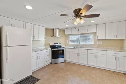 535 S Alma School Rd #69, Mesa, AZ 85210