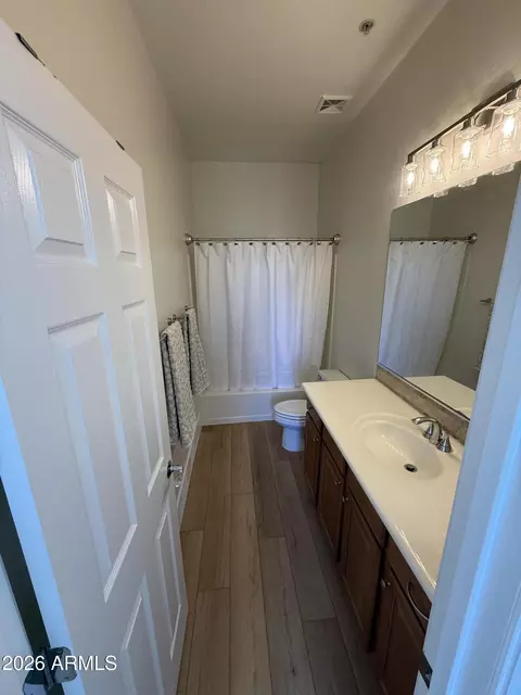 Bath - 7445 Eagle Crest Dr #1119, Mesa, AZ 85207 photo 2 of 2