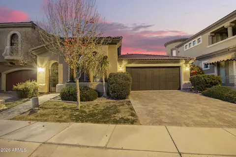 3422 E Pyrenees Pass, Phoenix, AZ 85018 photo 4