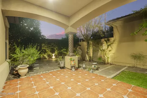 3422 E Pyrenees Pass, Phoenix, AZ 85018 photo 33