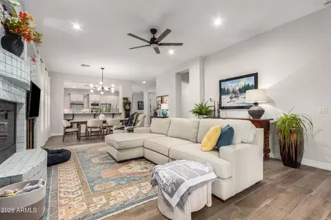 3422 E Pyrenees Pass, Phoenix, AZ 85018 photo 10