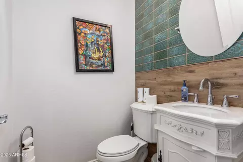 3422 E Pyrenees Pass, Phoenix, AZ 85018 photo 17