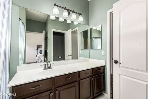 Bath - 4583 E Olive Ct, Gilbert, AZ 85234 photo 2 of 3