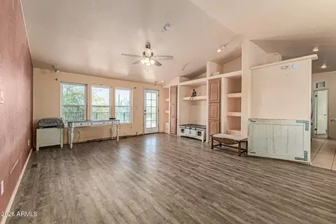 25206 W Rockaway Hills Dr, Morristown, AZ 85342