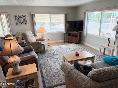 735 S Park View Cir, Mesa, AZ 85208 photo 6