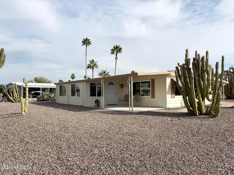 735 S Park View Cir, Mesa, AZ 85208 photo 2