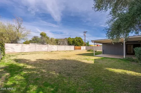 Exterior - 2320 E Fairmount Ave, Phoenix, AZ 85016 photo 5 of 9