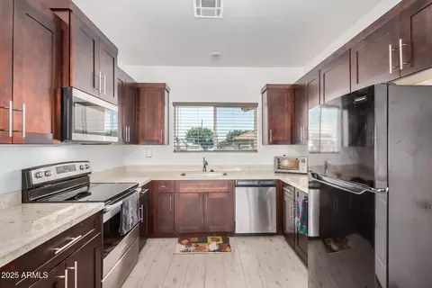 5614 E Red Bird Ln, San Tan Valley, AZ 85140