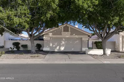 942 W Barbados Dr, Gilbert, AZ 85233