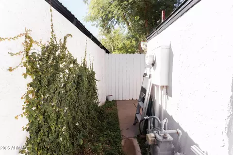 Exterior - 5324 N 3rd Ave, Phoenix, AZ 85013 photo 8 of 11