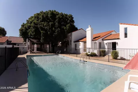 Exterior - 5324 N 3rd Ave, Phoenix, AZ 85013 photo 10 of 11